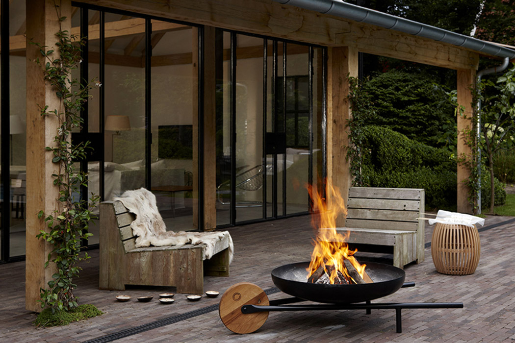 barbecue grill，outdoors，Portable，practical，