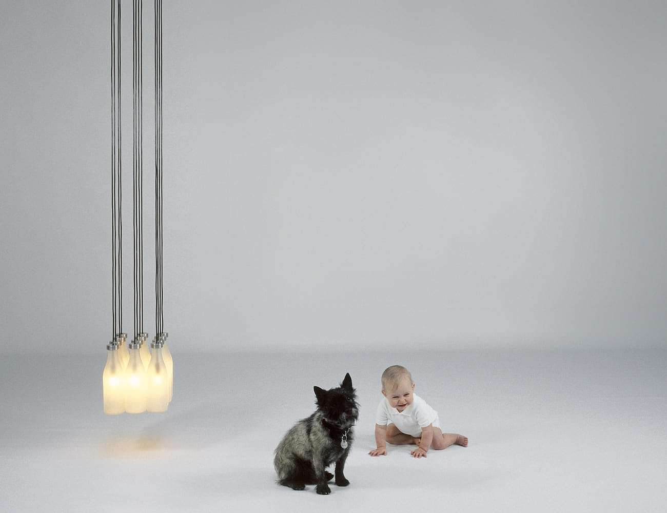 a chandelier，Milk bottle，personality，classic，