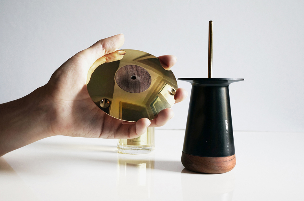 Fragrance machine，centrifugal force，Home Furnishing，Anti gravity，suspension，