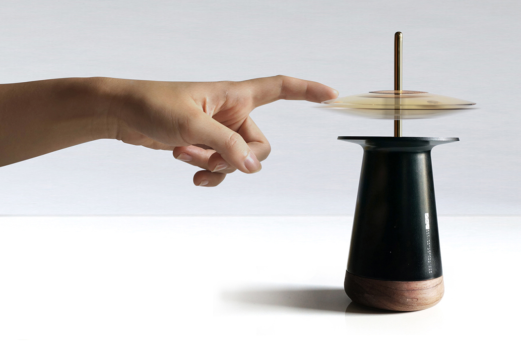 Fragrance machine，centrifugal force，Home Furnishing，Anti gravity，suspension，