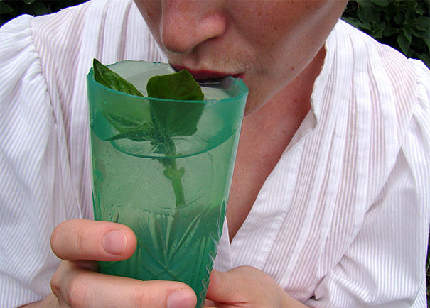 agar，Edible cup，originality，environment protection，