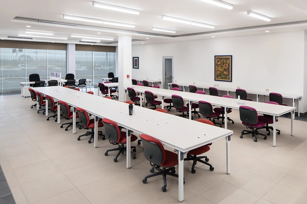 Shift Studio，Board，desk，