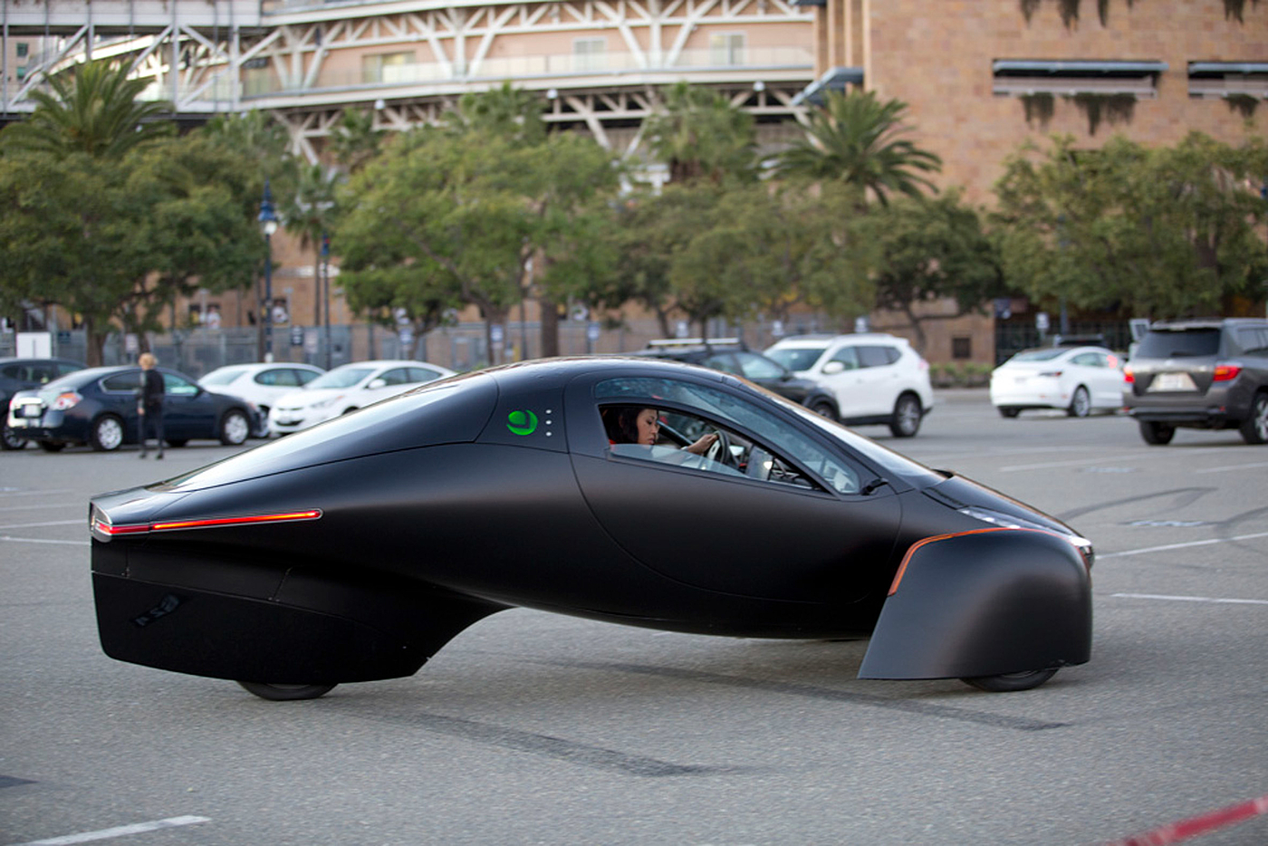 Aptera，Round，electric vehicle，solar energy，