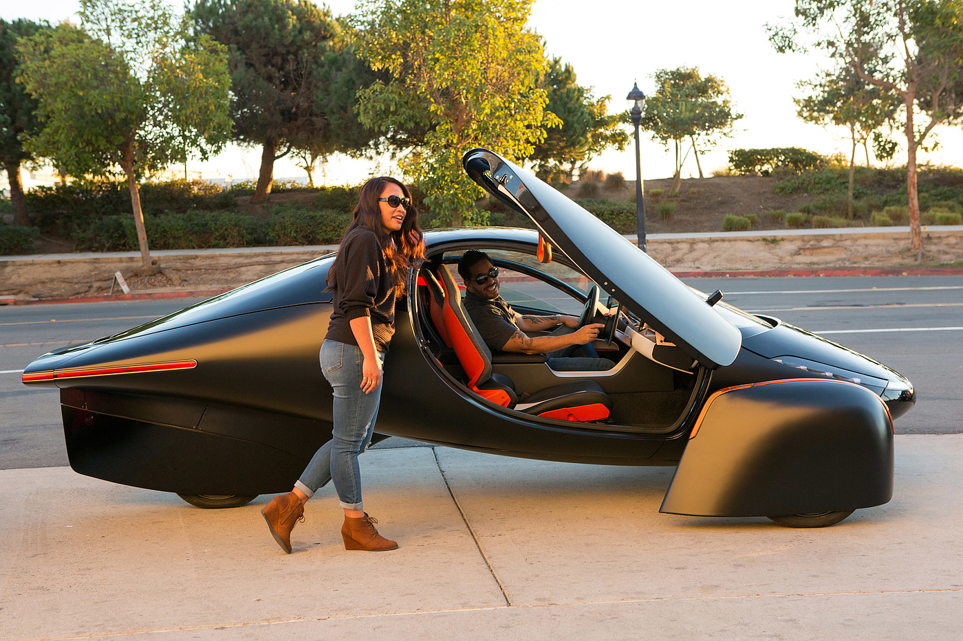 Aptera，Round，electric vehicle，solar energy，