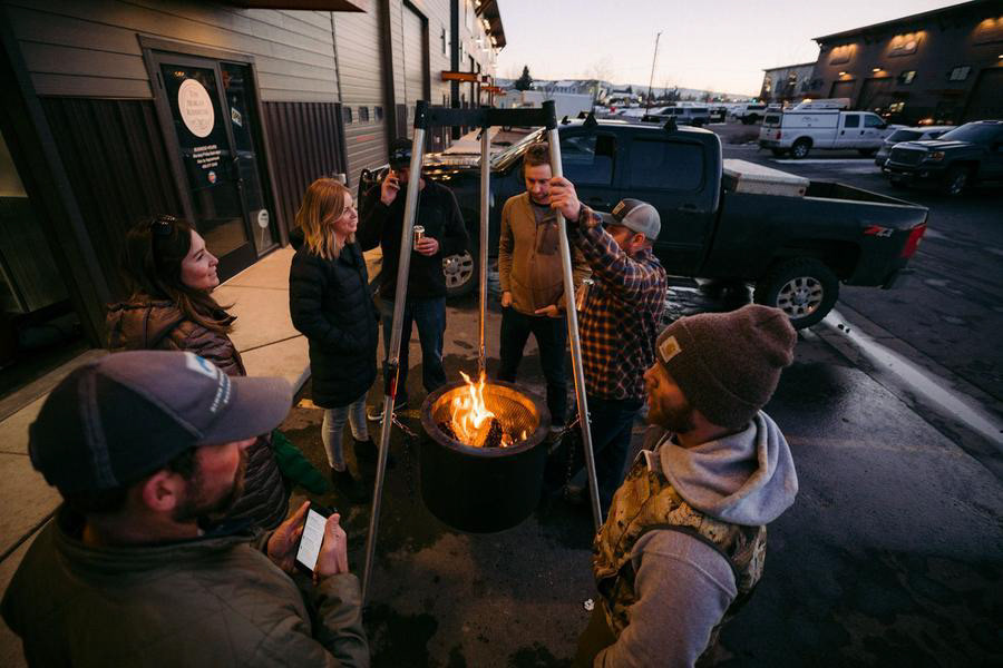 Burch，Grill，Barrel type，outdoors，delicious food，