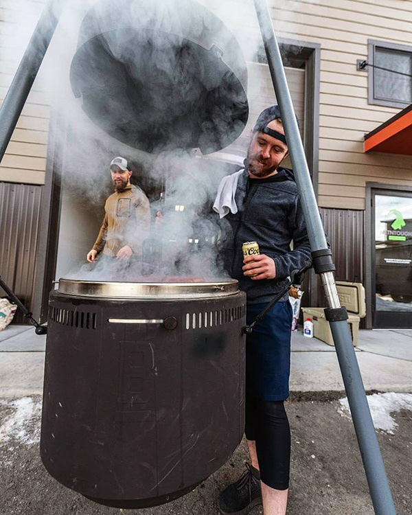 Burch，Grill，Barrel type，outdoors，delicious food，