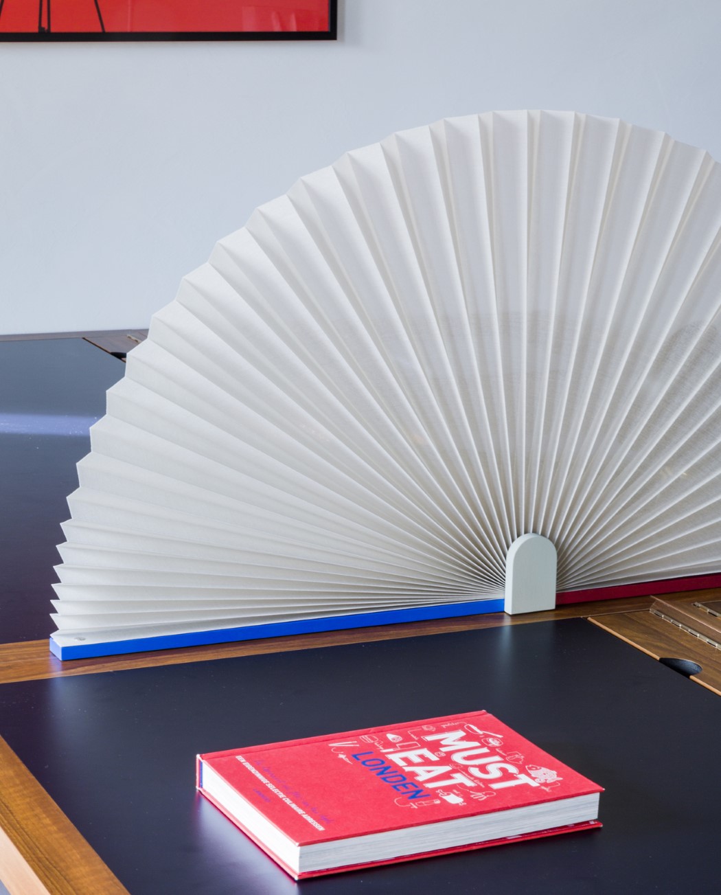 Friendly Borders，screen，Trevira fabric，