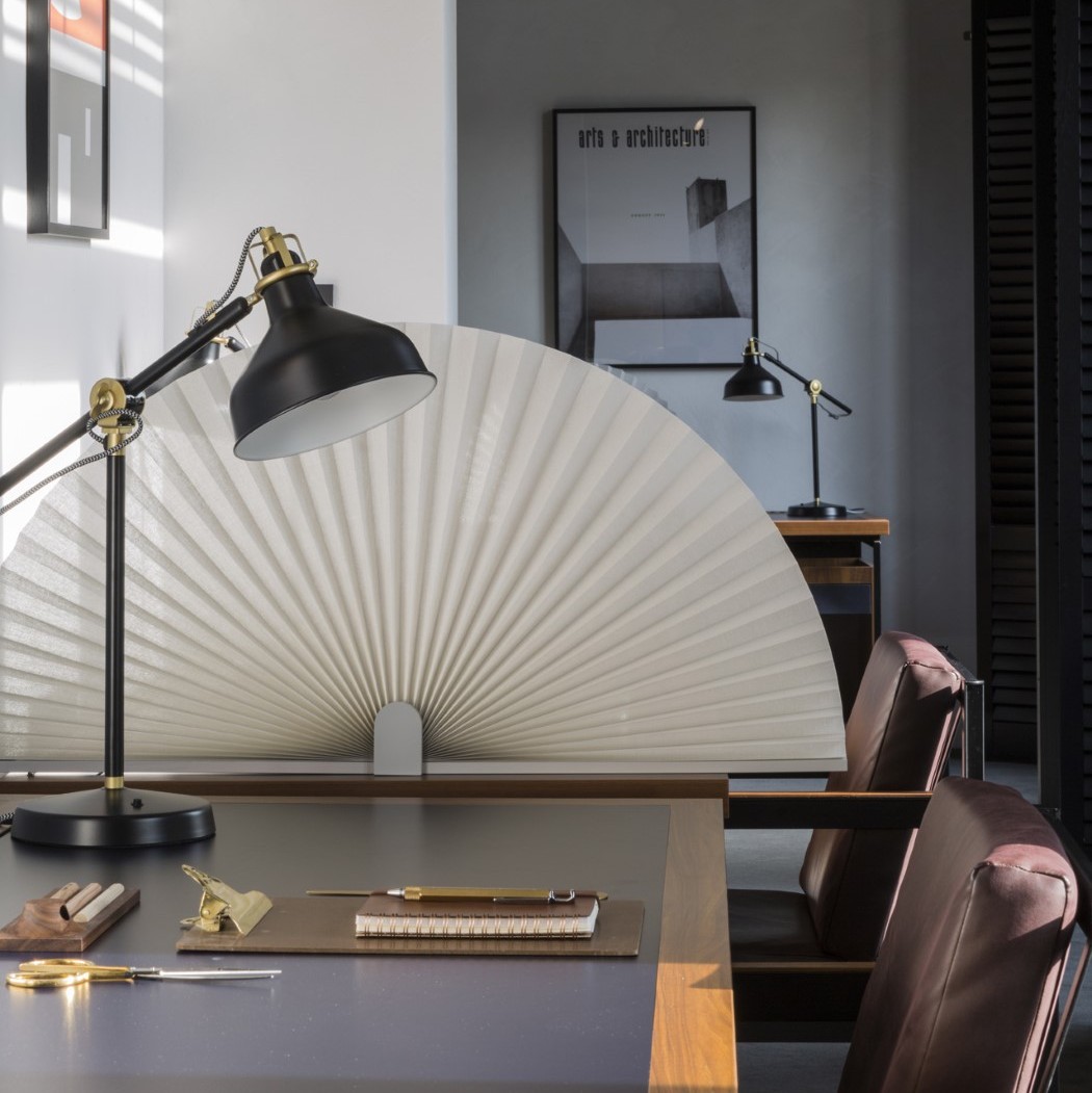 Friendly Borders，screen，Trevira fabric，