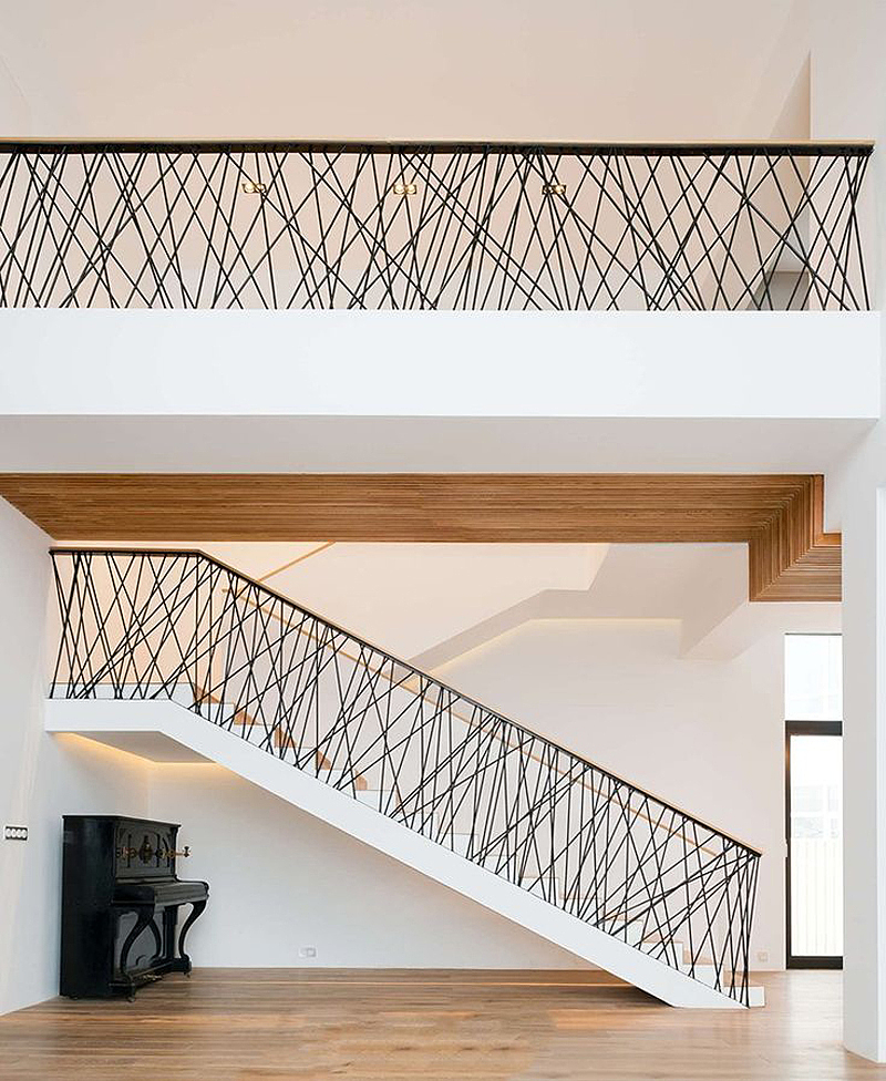 Family decoration，Stair handrail，30 cases，two thousand and seventeen，