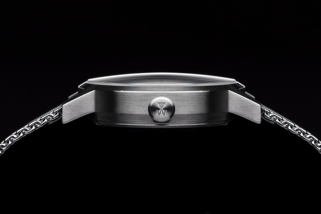 Wrist watch，24-hour system，originality，science and technology，