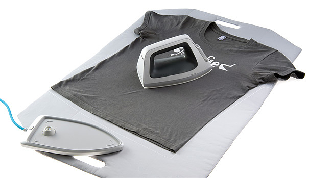 an electric appliance，Home Furnishing，Portable，cordless ，Electric iron，