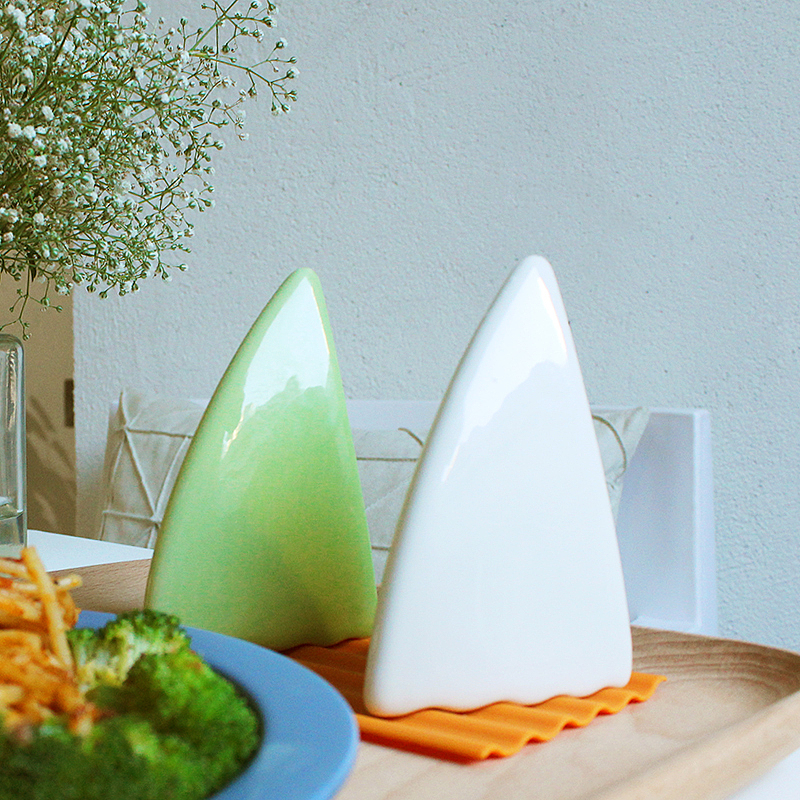 shark，Seasoning bottle，ceramics，Creative home，