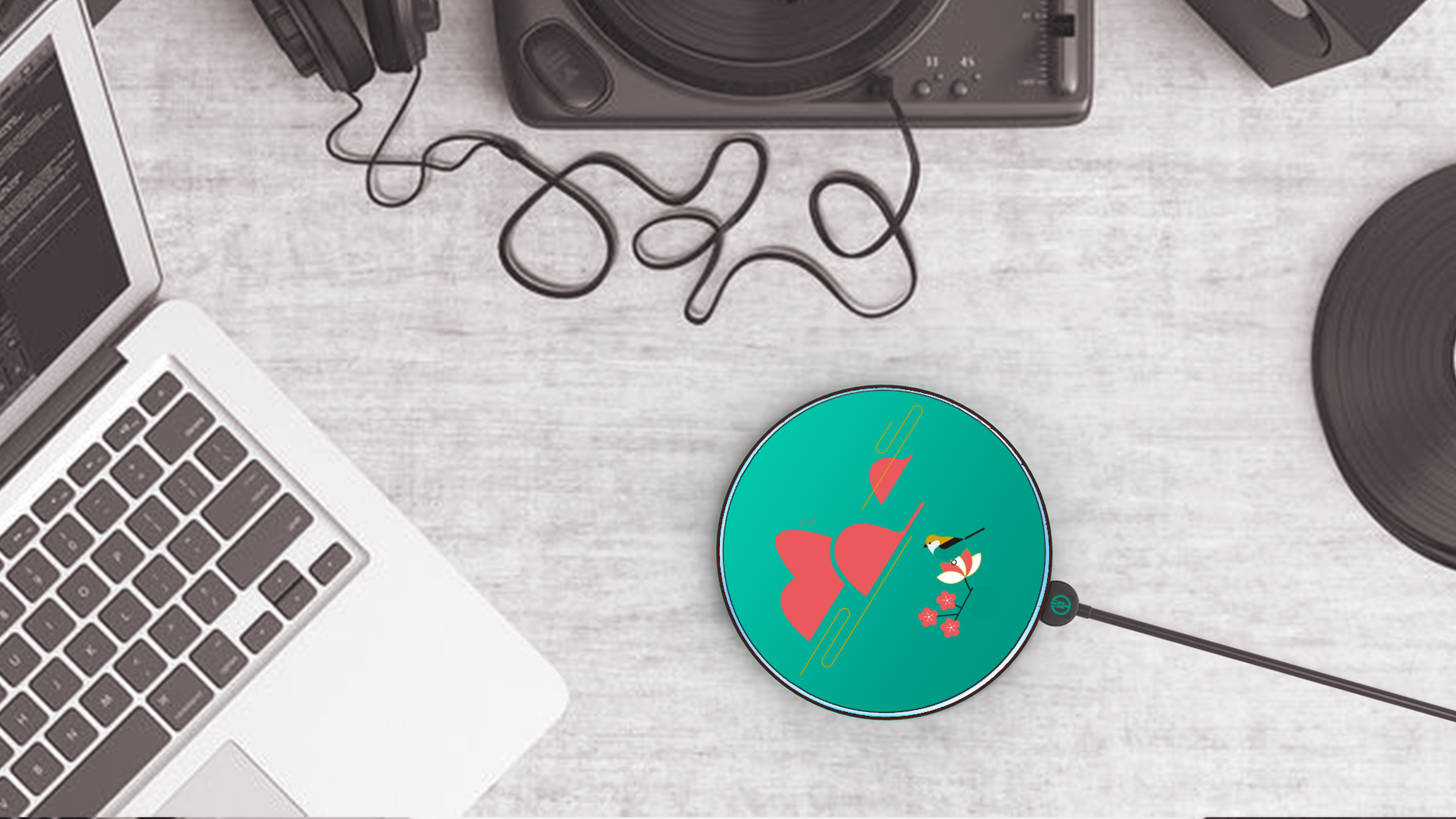 Wireless charging，sound，Small fan，