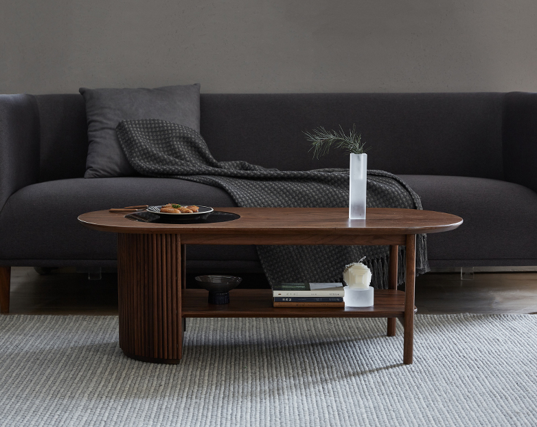 Furniture designer Ren Mengying，