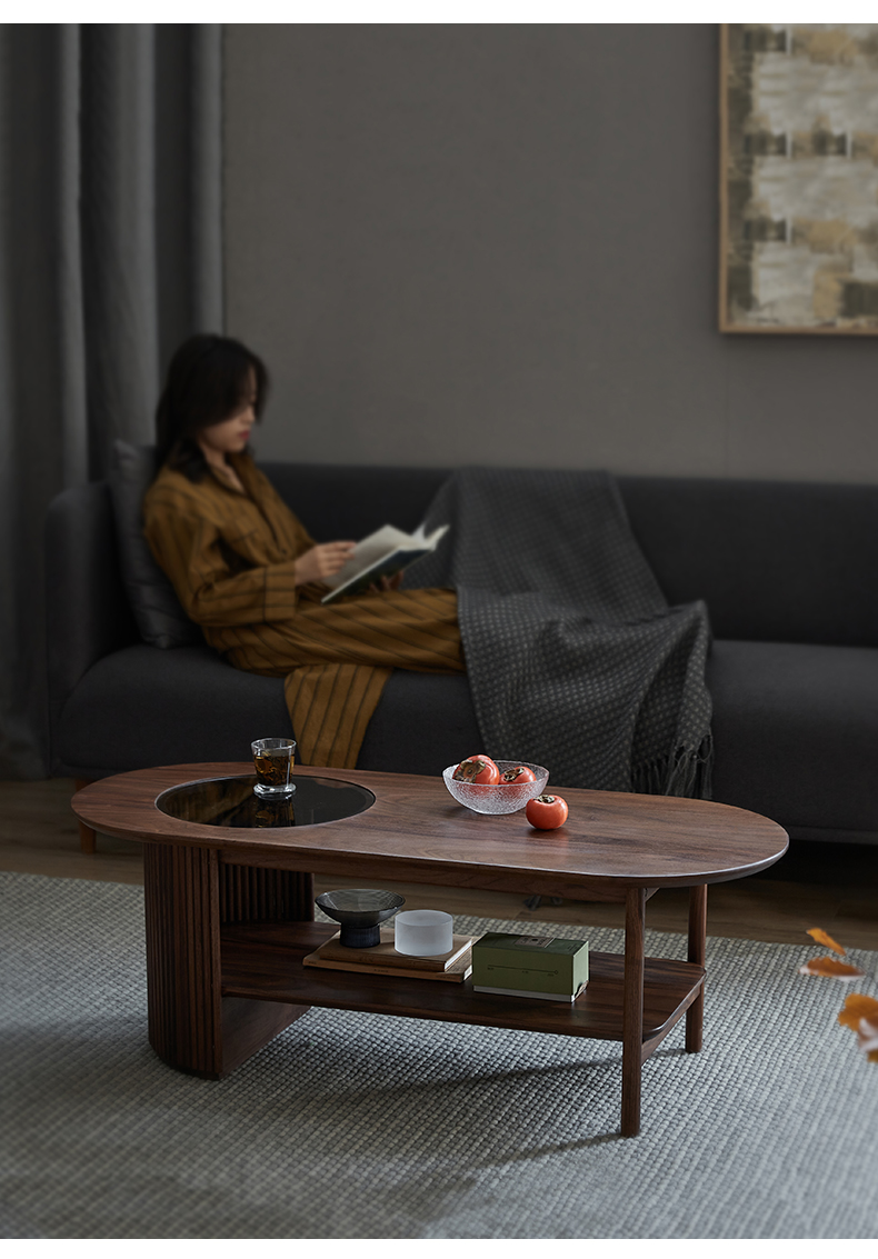 Furniture designer Ren Mengying，