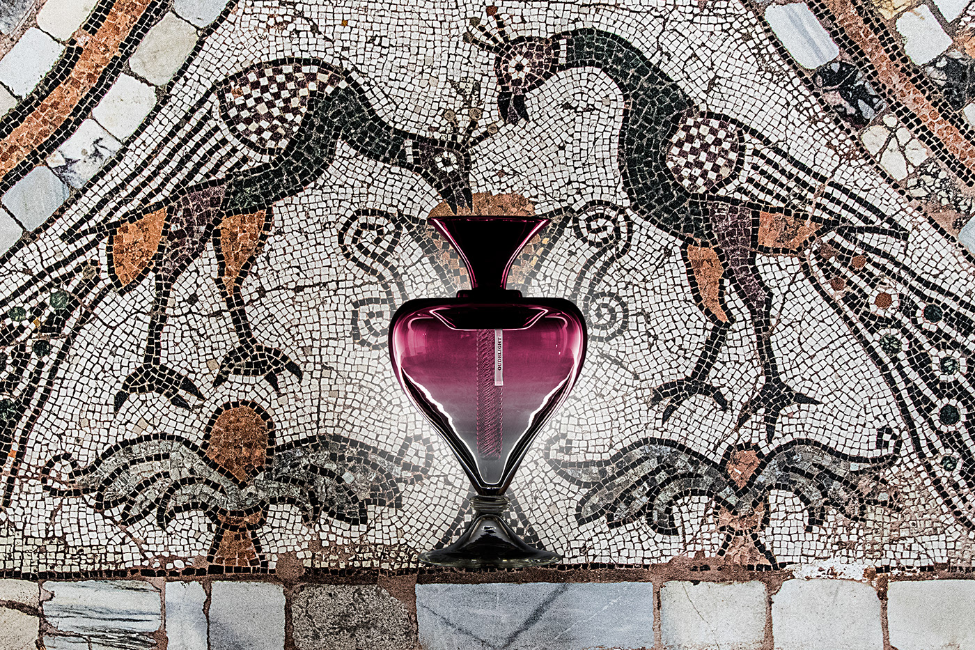 Archetic，Perfume bottle，Blackout blown glass，