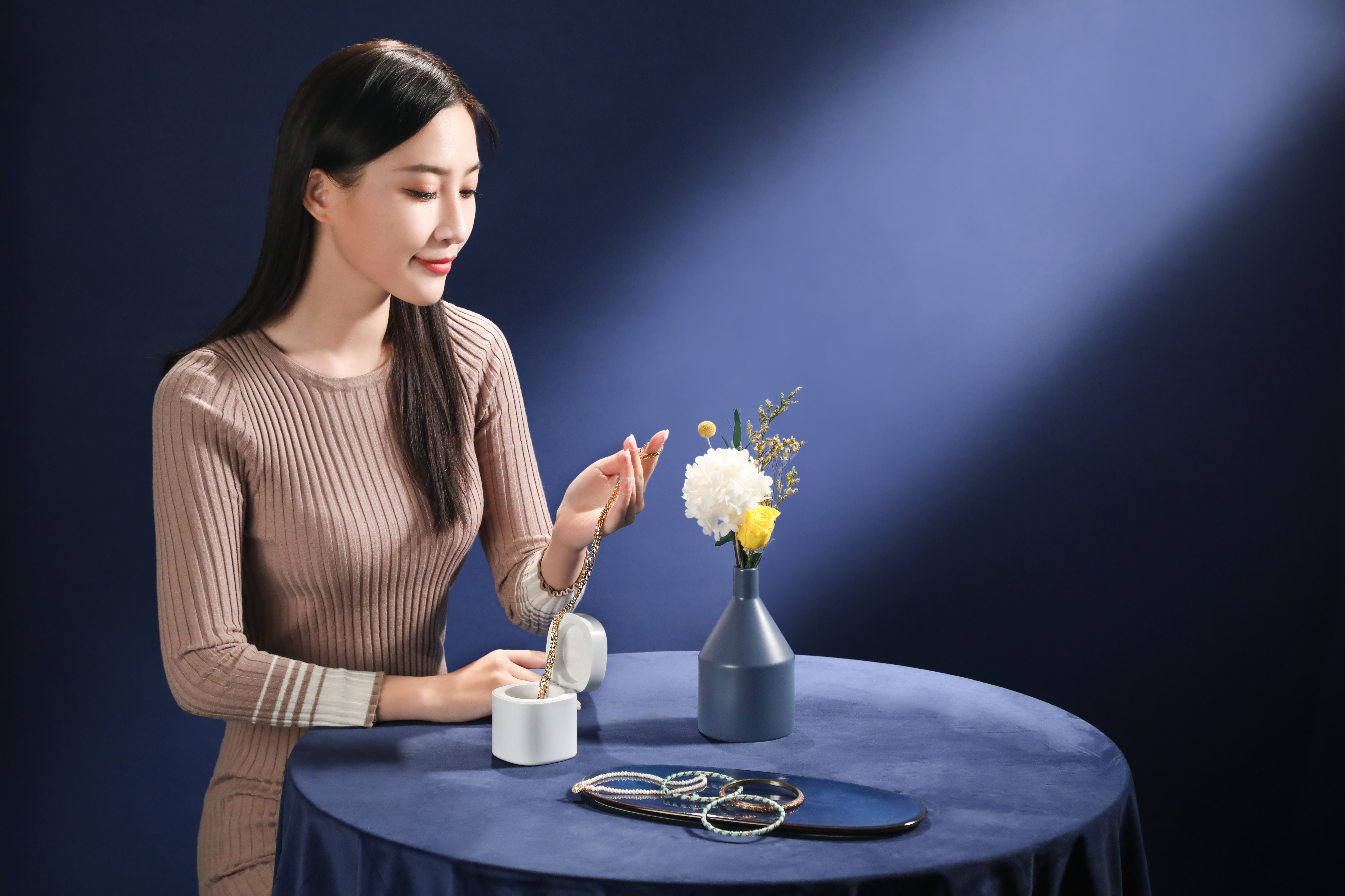 Five multifunctional disinfection box mini version，