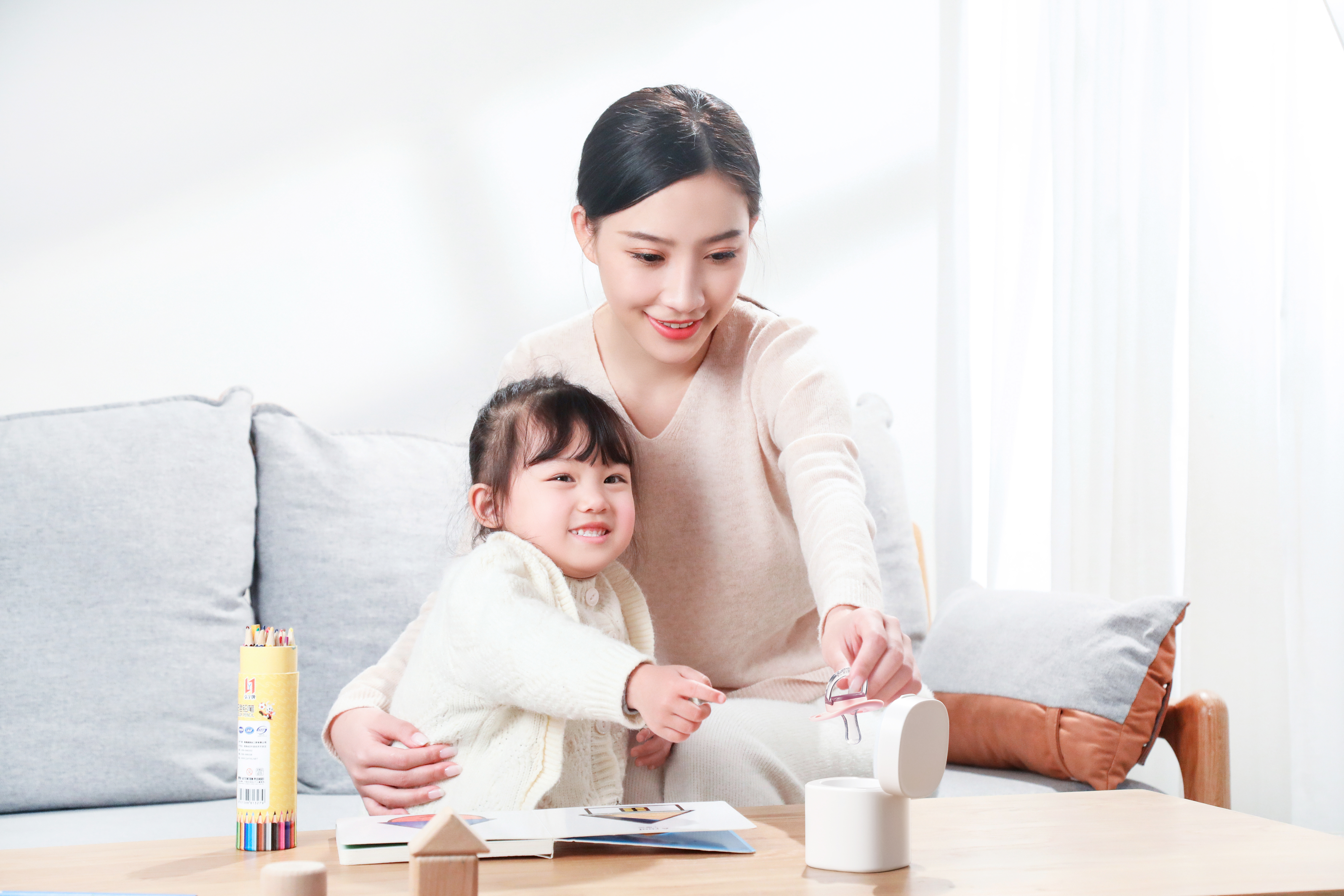 Five multifunctional disinfection box mini version，