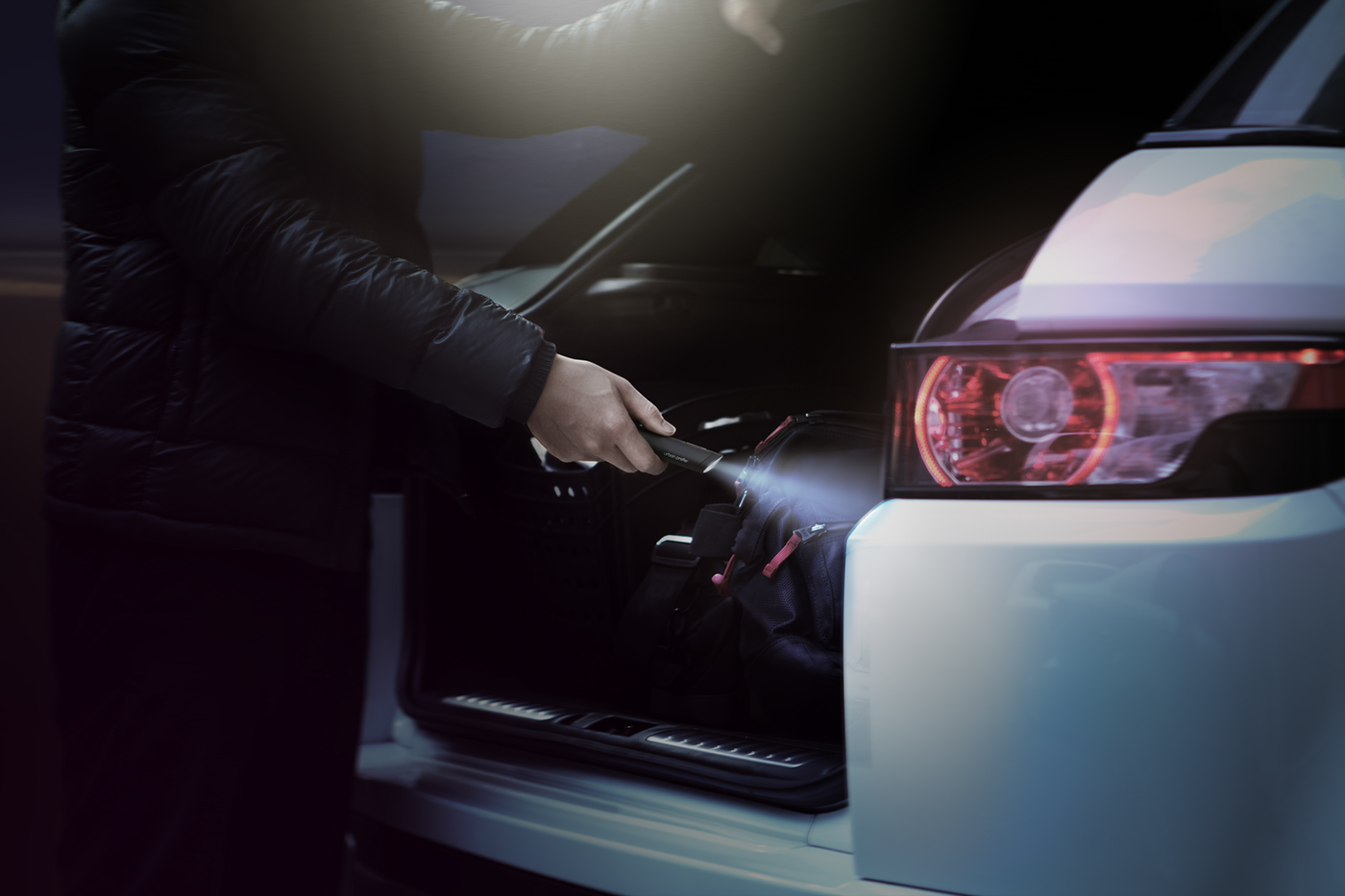 award-winning work，Antistatic，Flashlight，LED lighting，Multifunctional mobile power supply，Mate，2015if，2014Gmark，2014IDEA，GoldenPin，