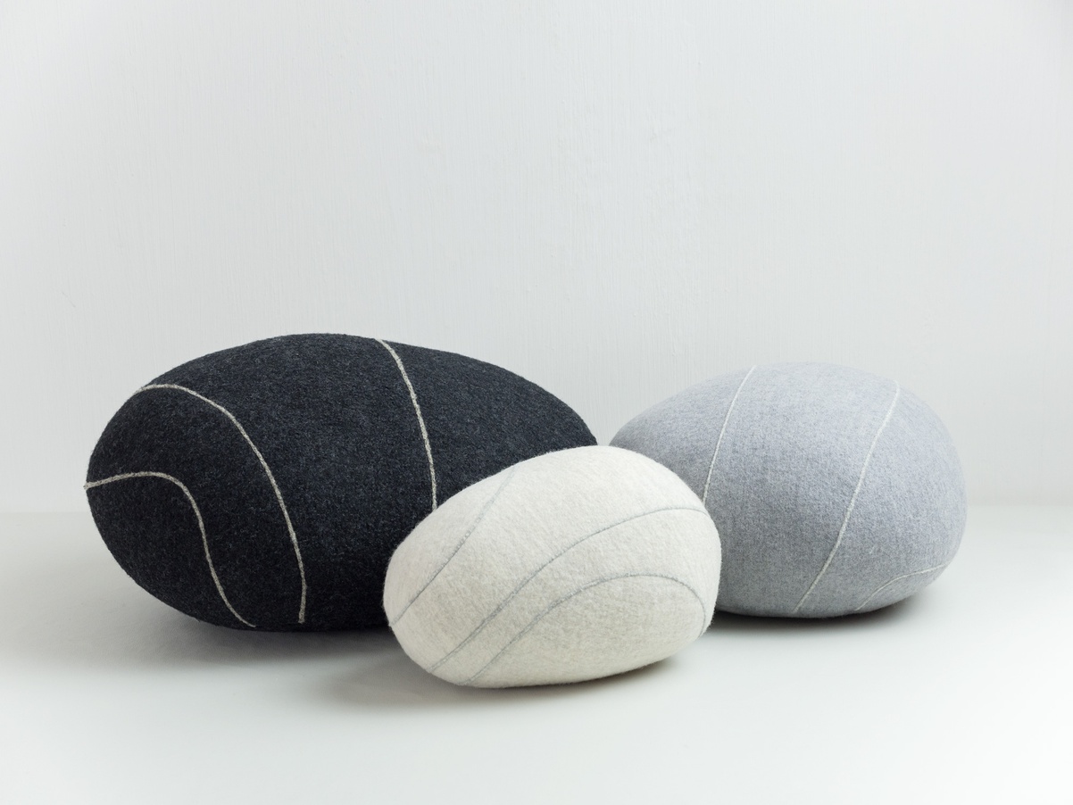 Household products，stone，sofa，