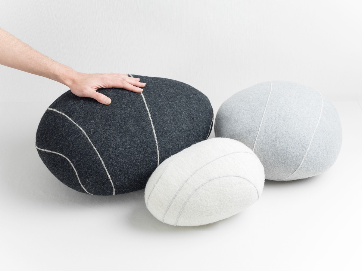 Household products，stone，sofa，