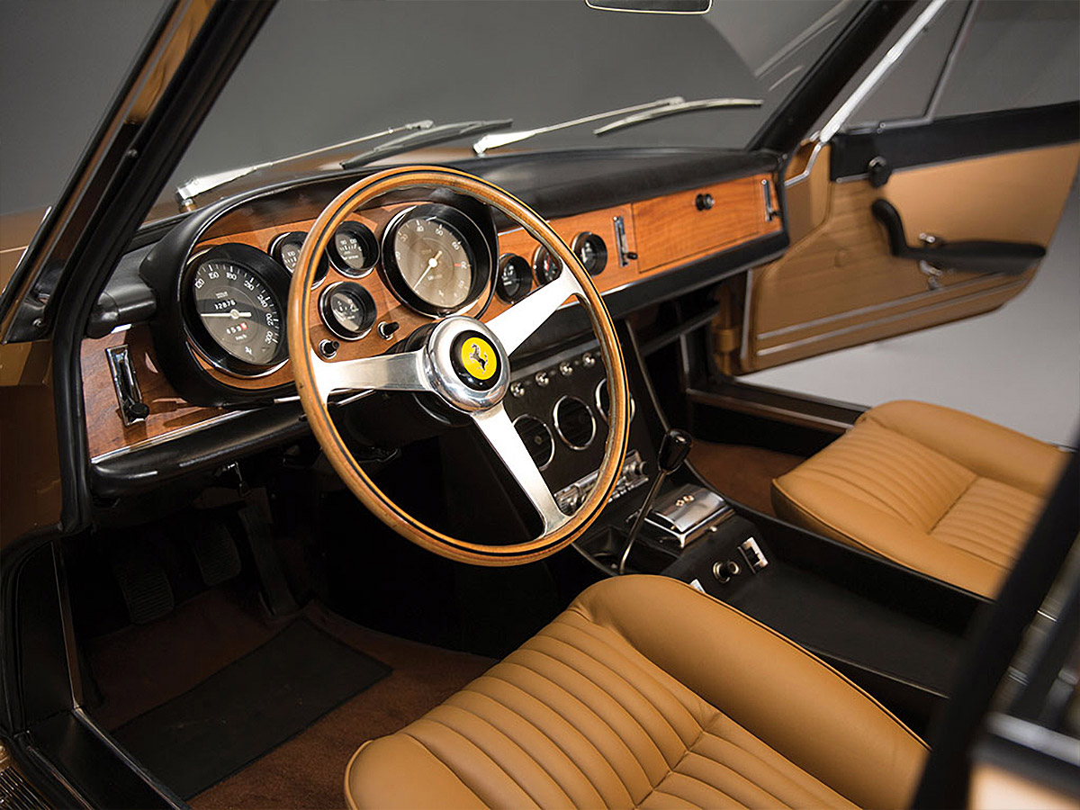 classic，Automobile design，Ferrari，