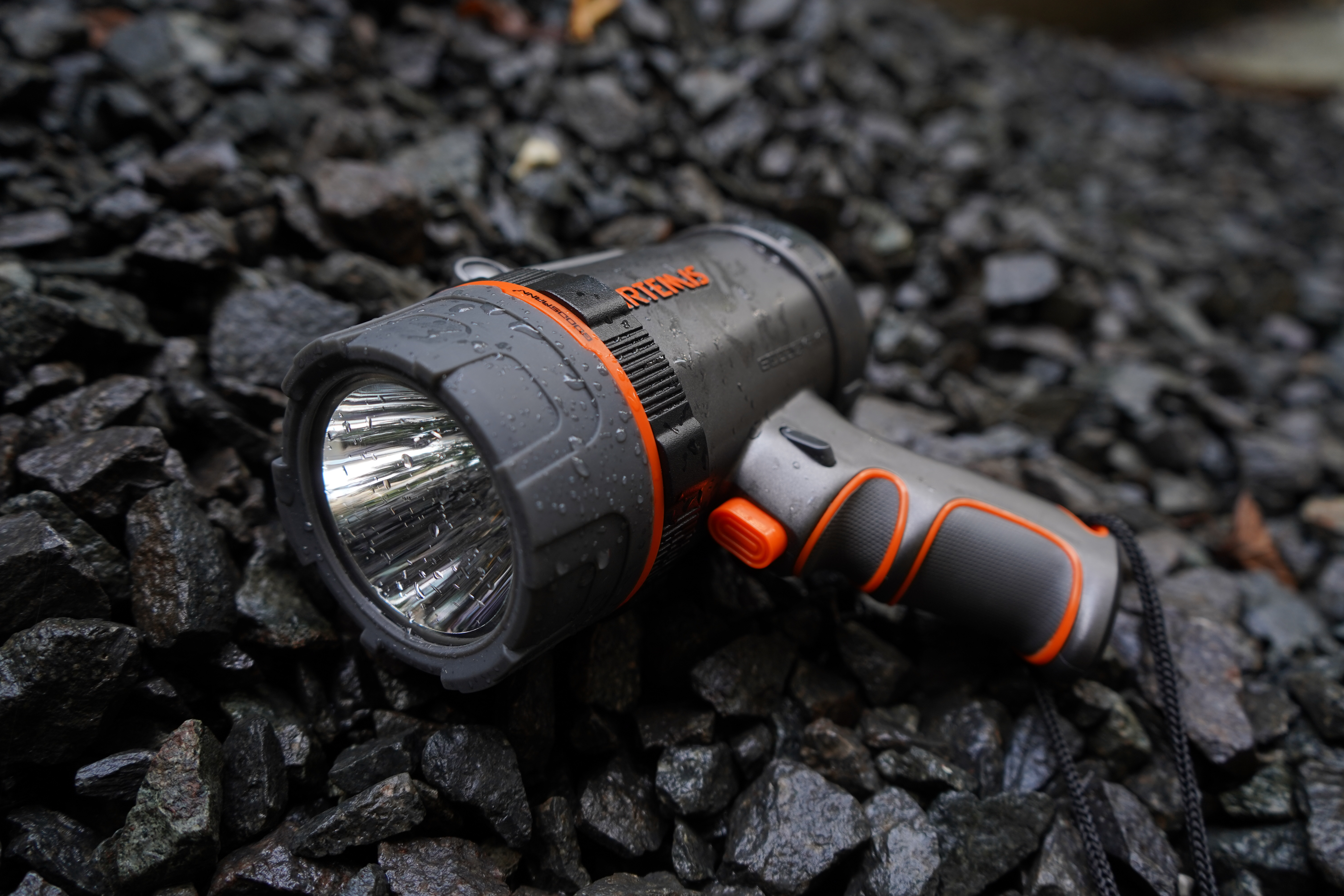 Lighting design | outdoor design | handheld lamp，