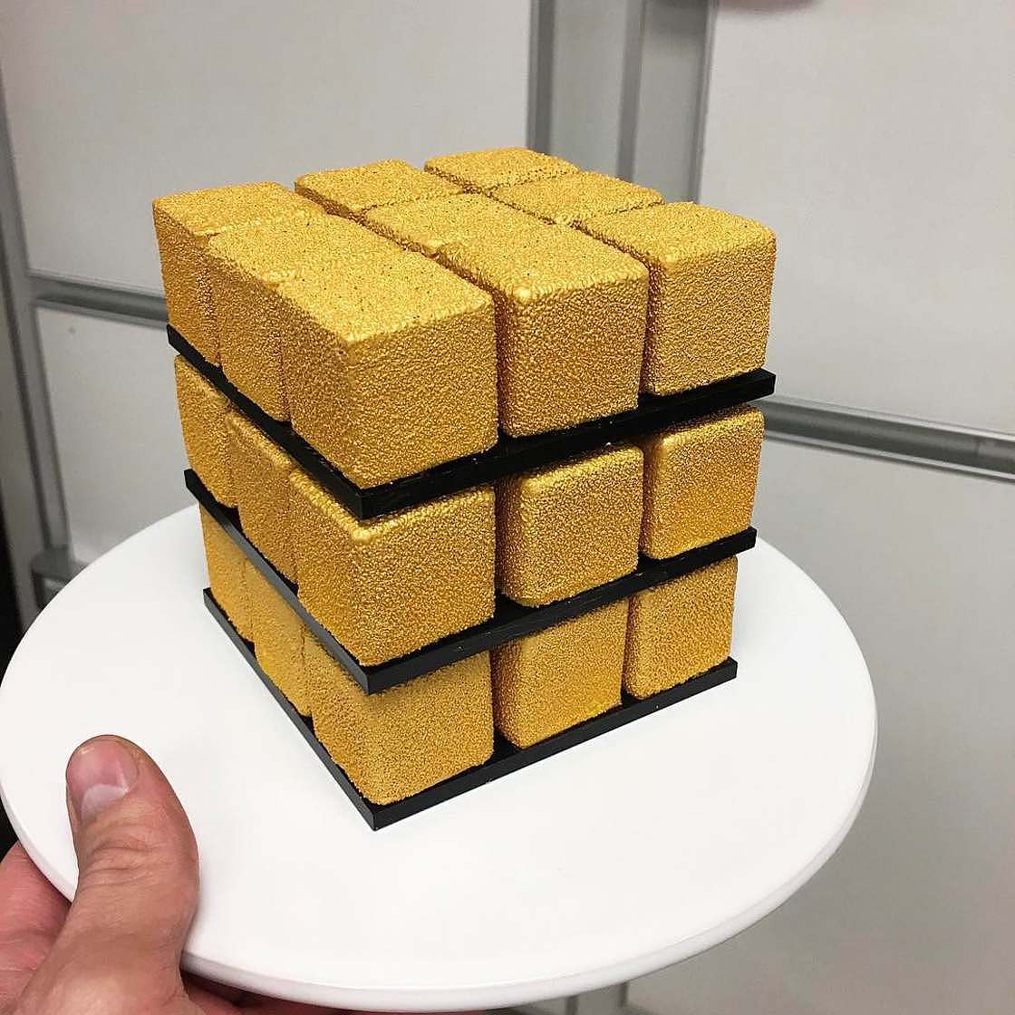 Creative design，Cake，Rubik's Cube，modelling，
