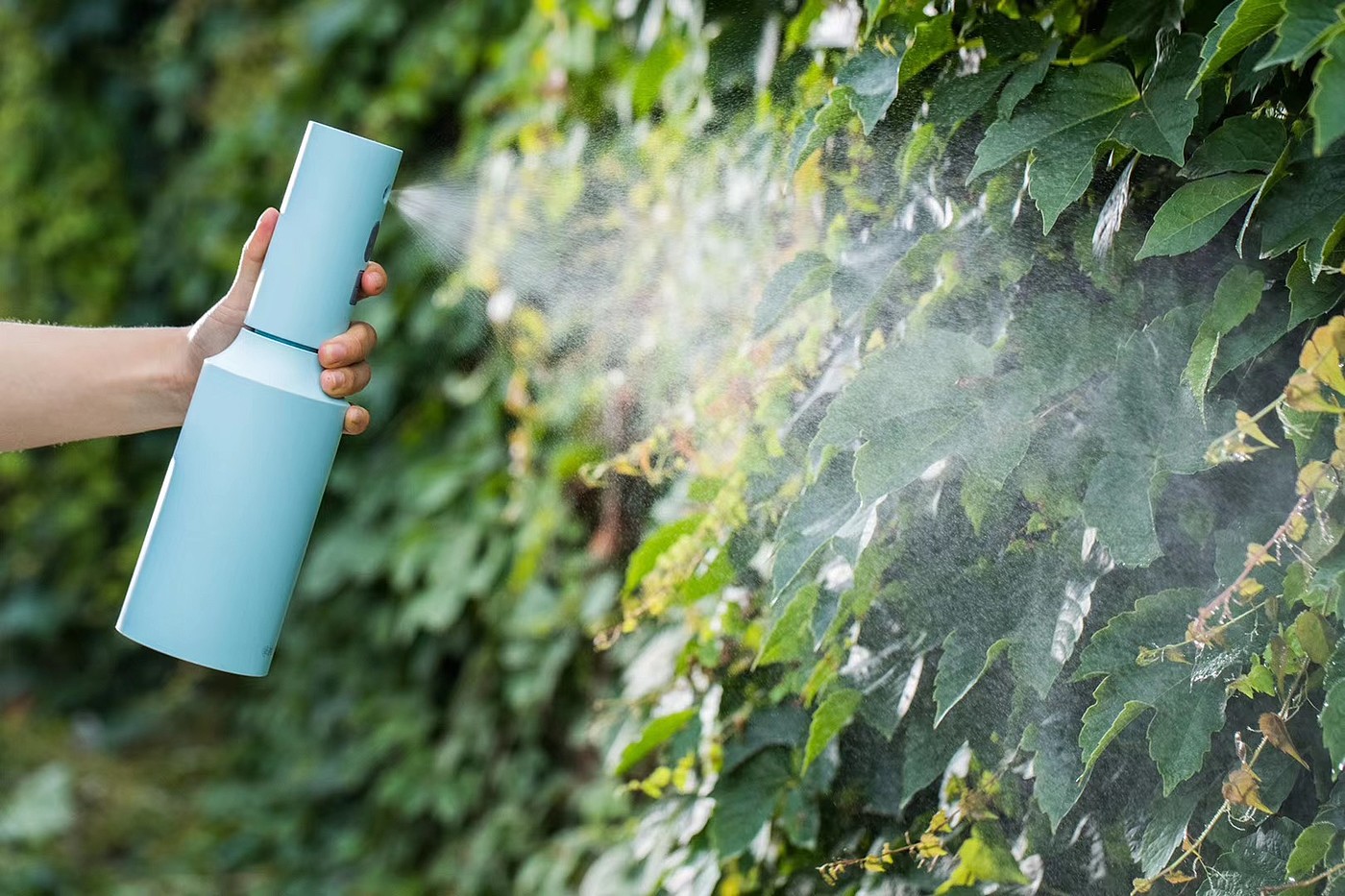 Electric watering can, watering flowers, gardening tools, lithium battery，