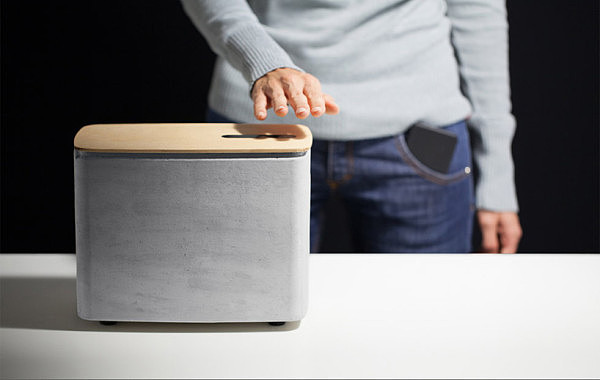 gesture，music，loudspeaker box，p.a.c.o，