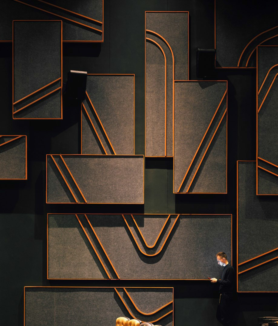 Studios，Video track，Bronze，Round tube，