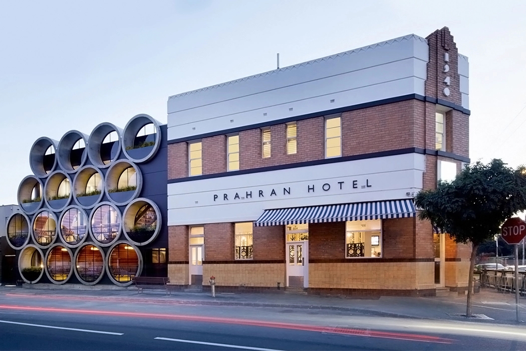 Drain pipe，bar，Architecture，
