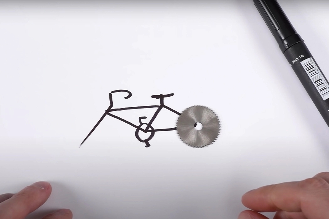 Bicycle，Saw blade，Ice surface，