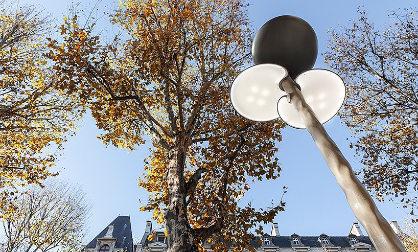street lamp，street，Paris，player，mathieu，