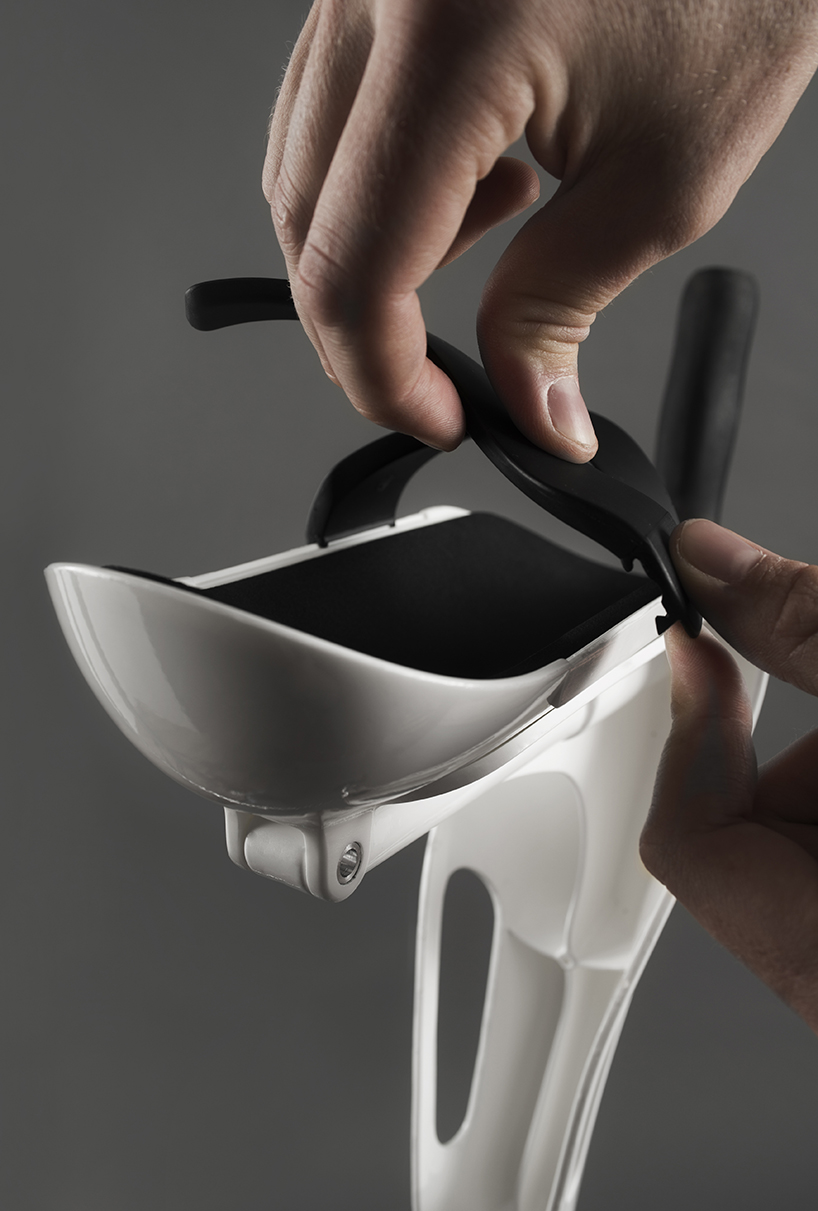 m+d，a cane，Easier walking，medical care，