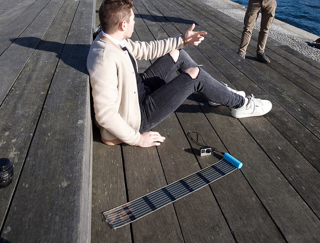 Solar panels，Curlable，Mobile charge，Electronics，