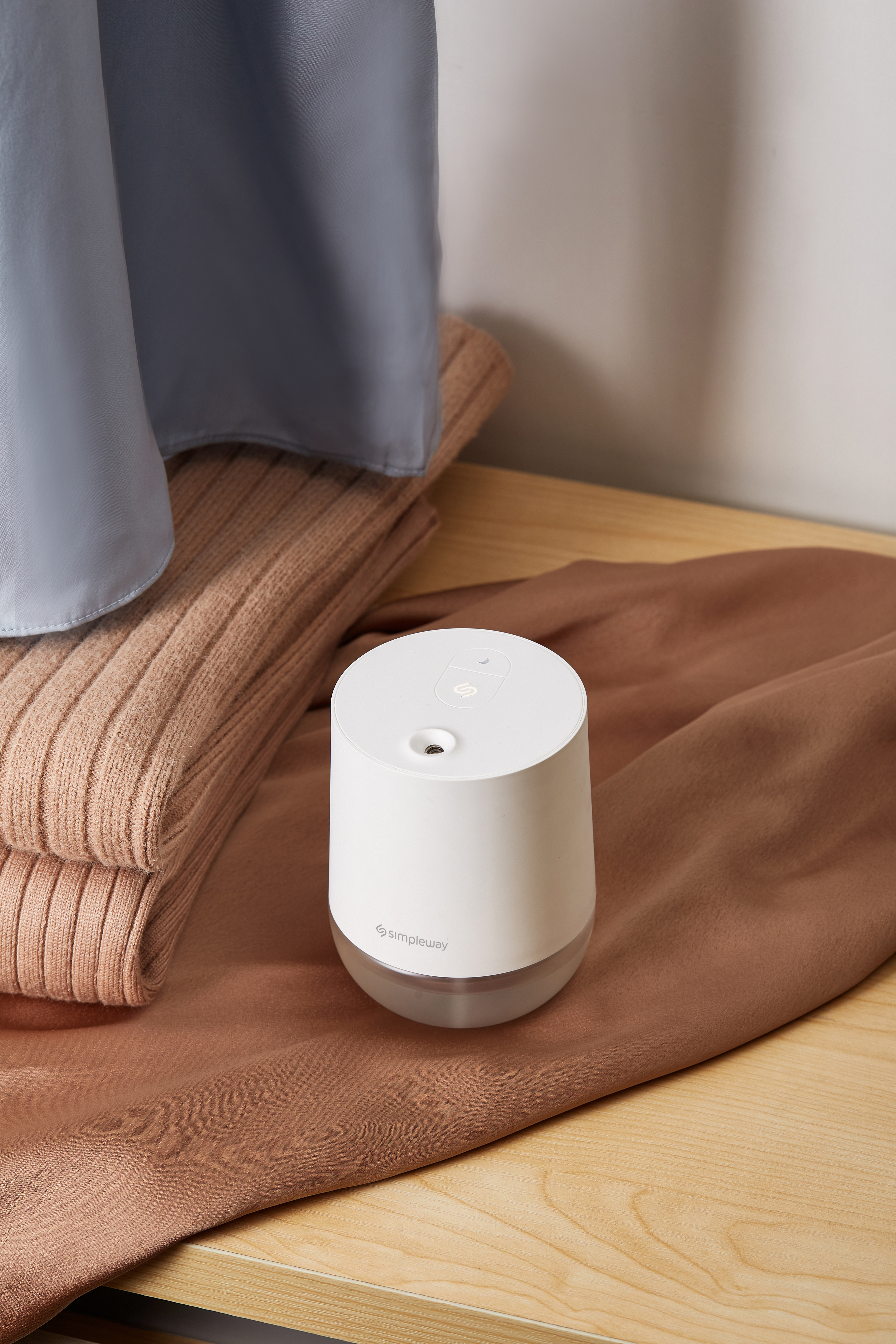 Fragrance machine，intelligence，white，Simplicity，Minimalist，