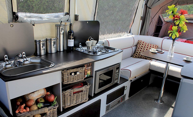 Touring car，Tent，trailer，Interior，luxury，