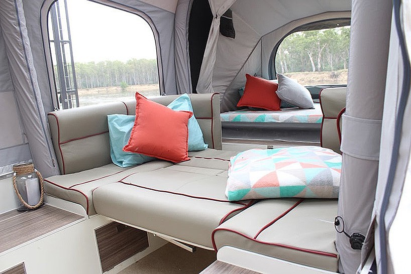 Touring car，Tent，trailer，Interior，luxury，