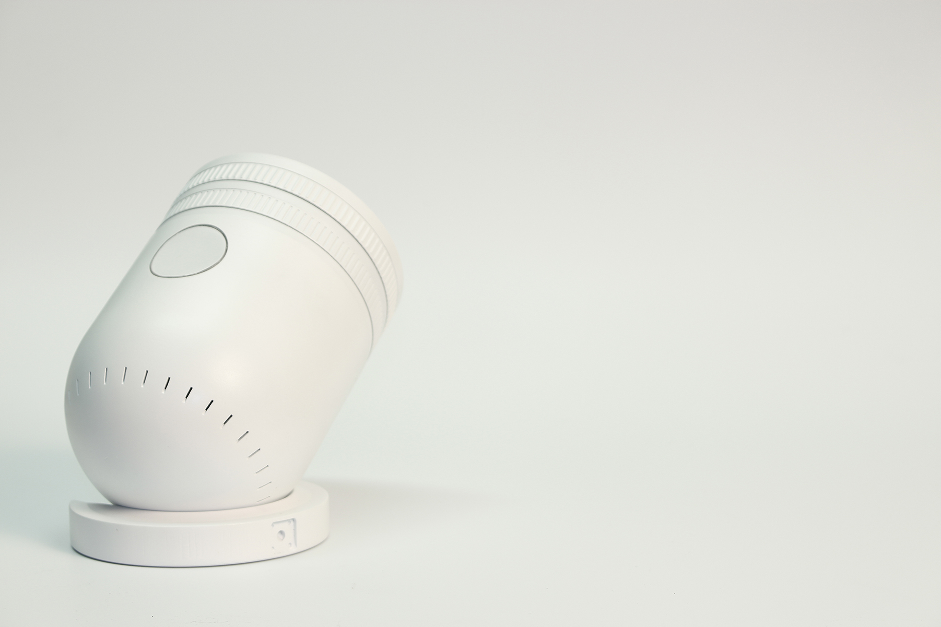 Projector，Portable，LED video projector，Wireless induction charging，