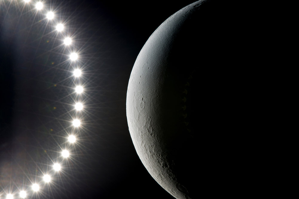 Peng Xiang，lunar globe，globe，