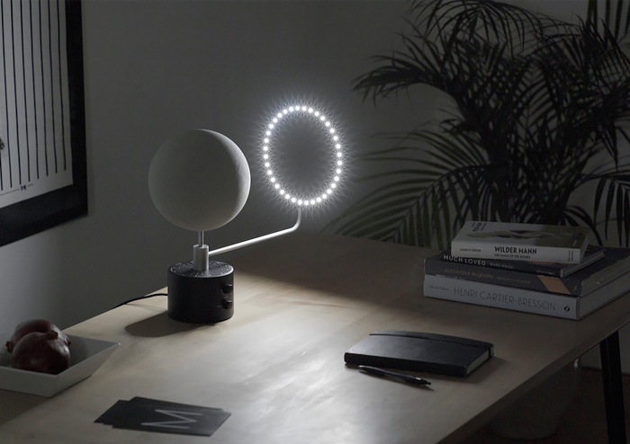 Peng Xiang，lunar globe，globe，