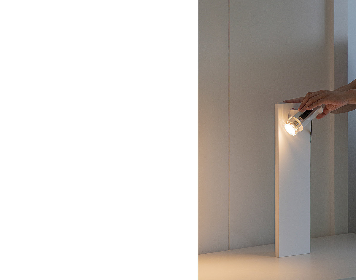 lamp，outline，aluminium，