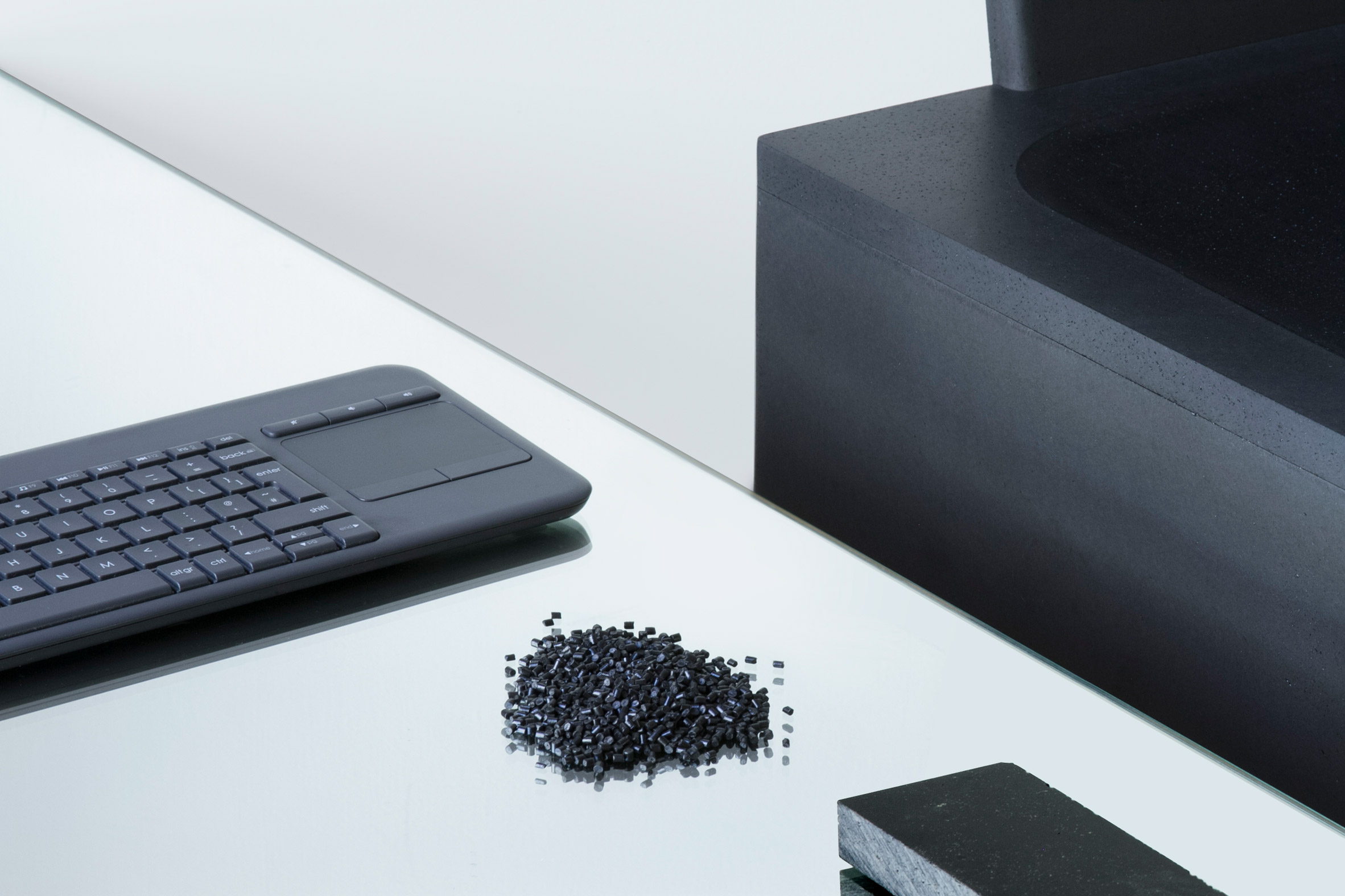 chair，notebook，Recycled plastics，