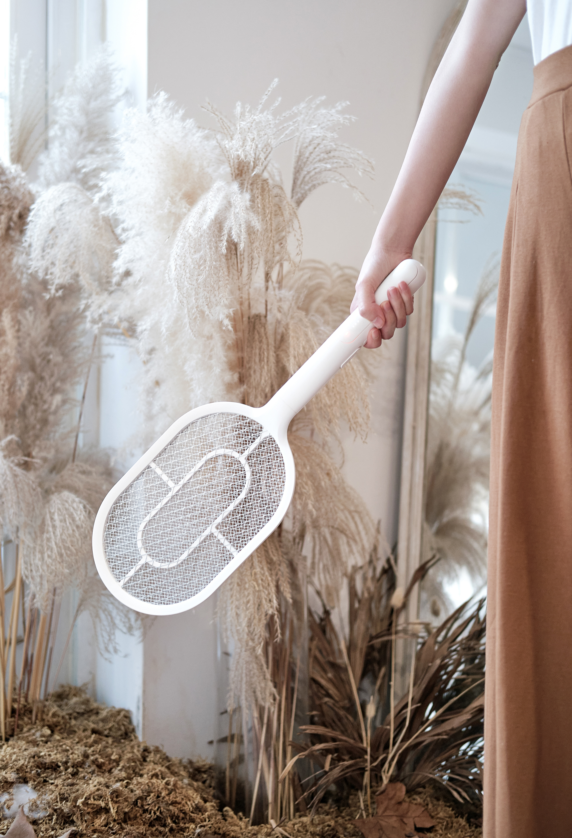 Electric mosquito swatter，