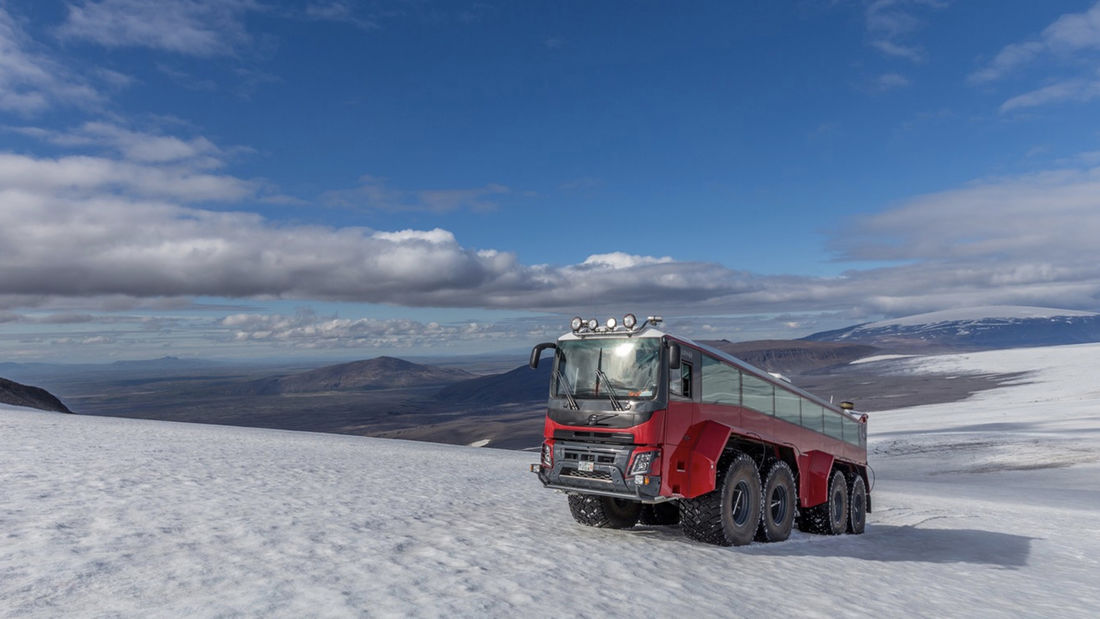 vehicle，Public transportation，