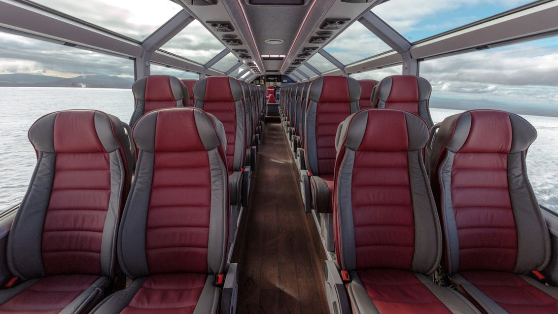 vehicle，Public transportation，