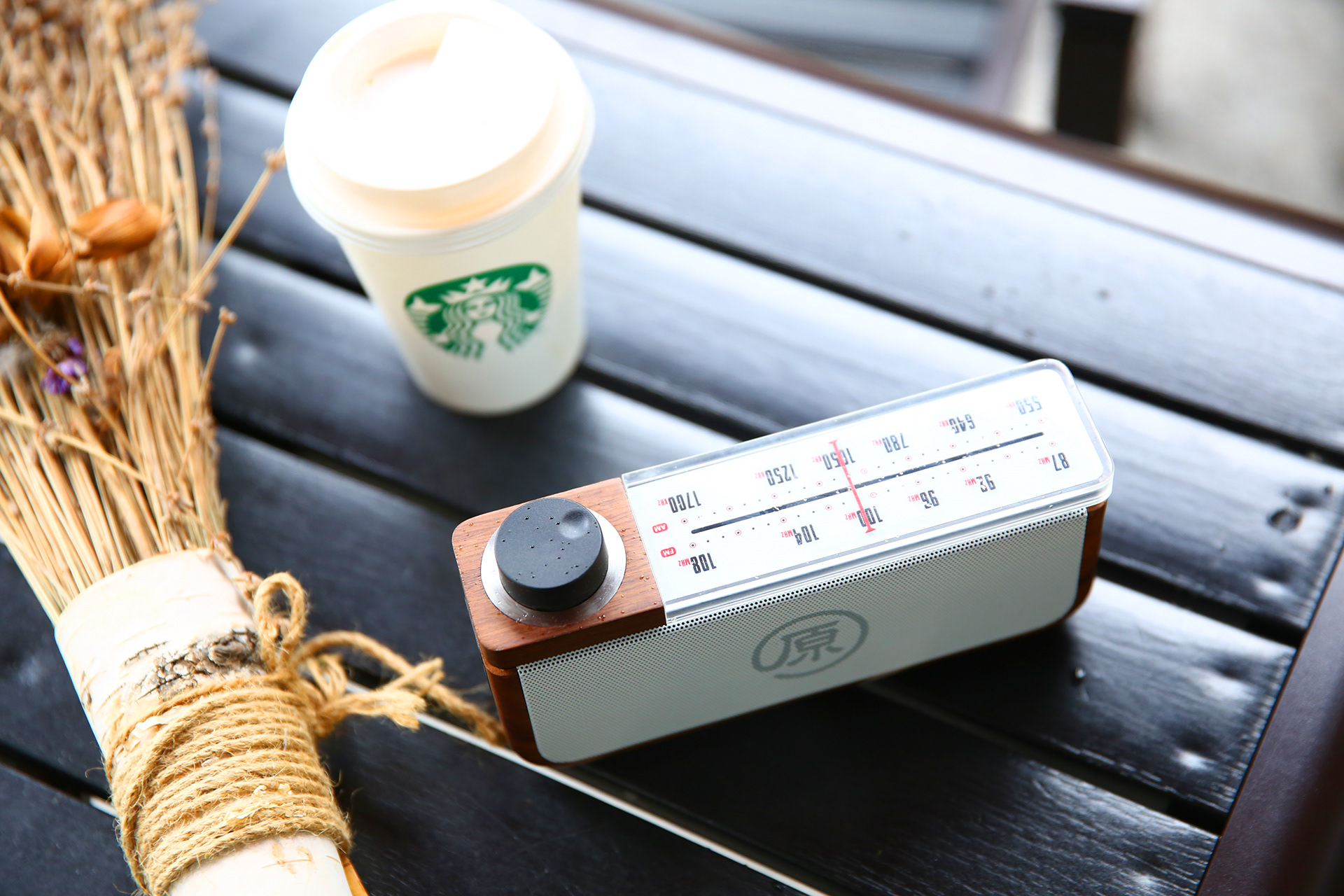 Bluetooth Speaker ，radio，Retro，solid wood，