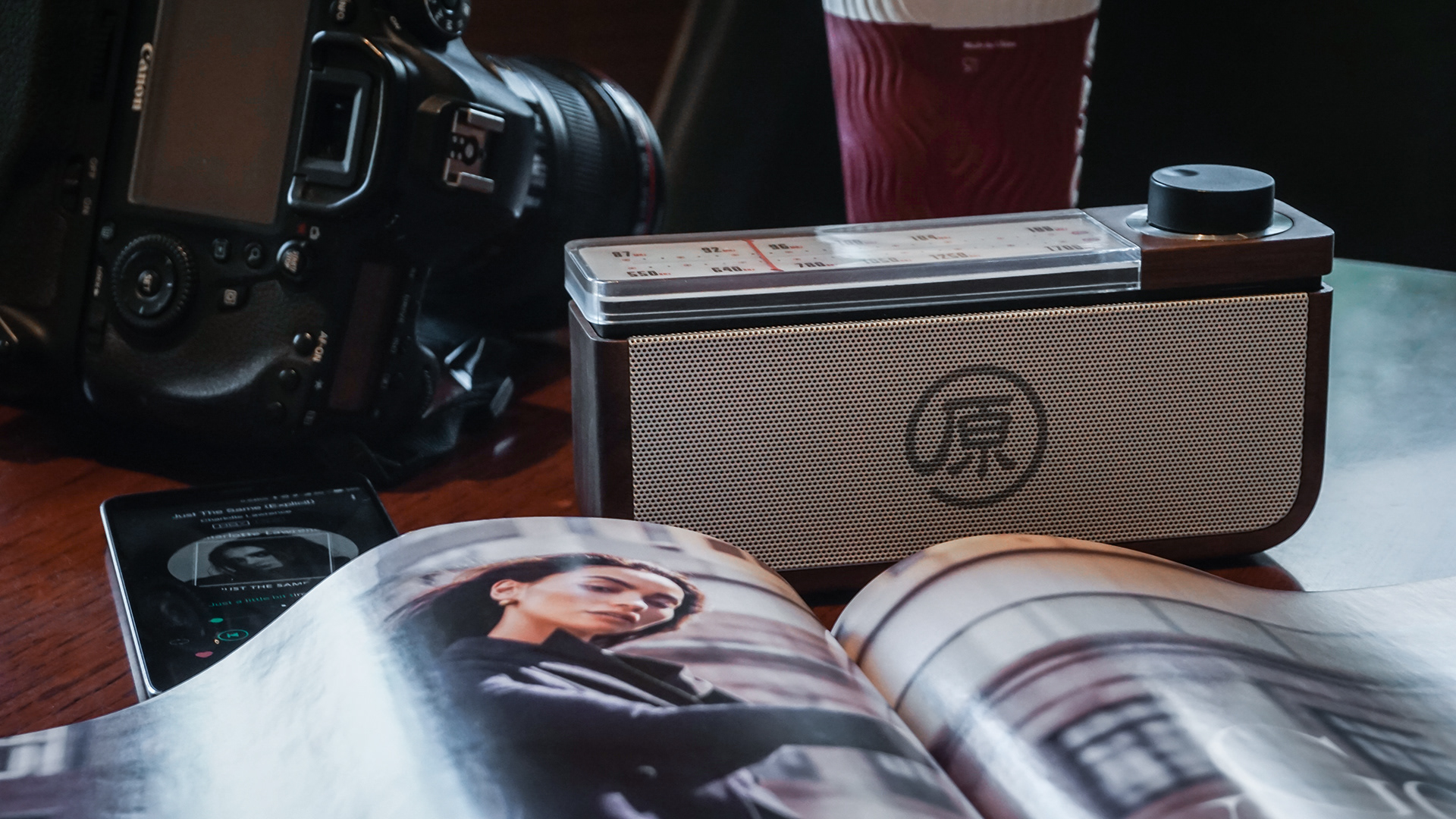 Bluetooth Speaker ，radio，Retro，solid wood，