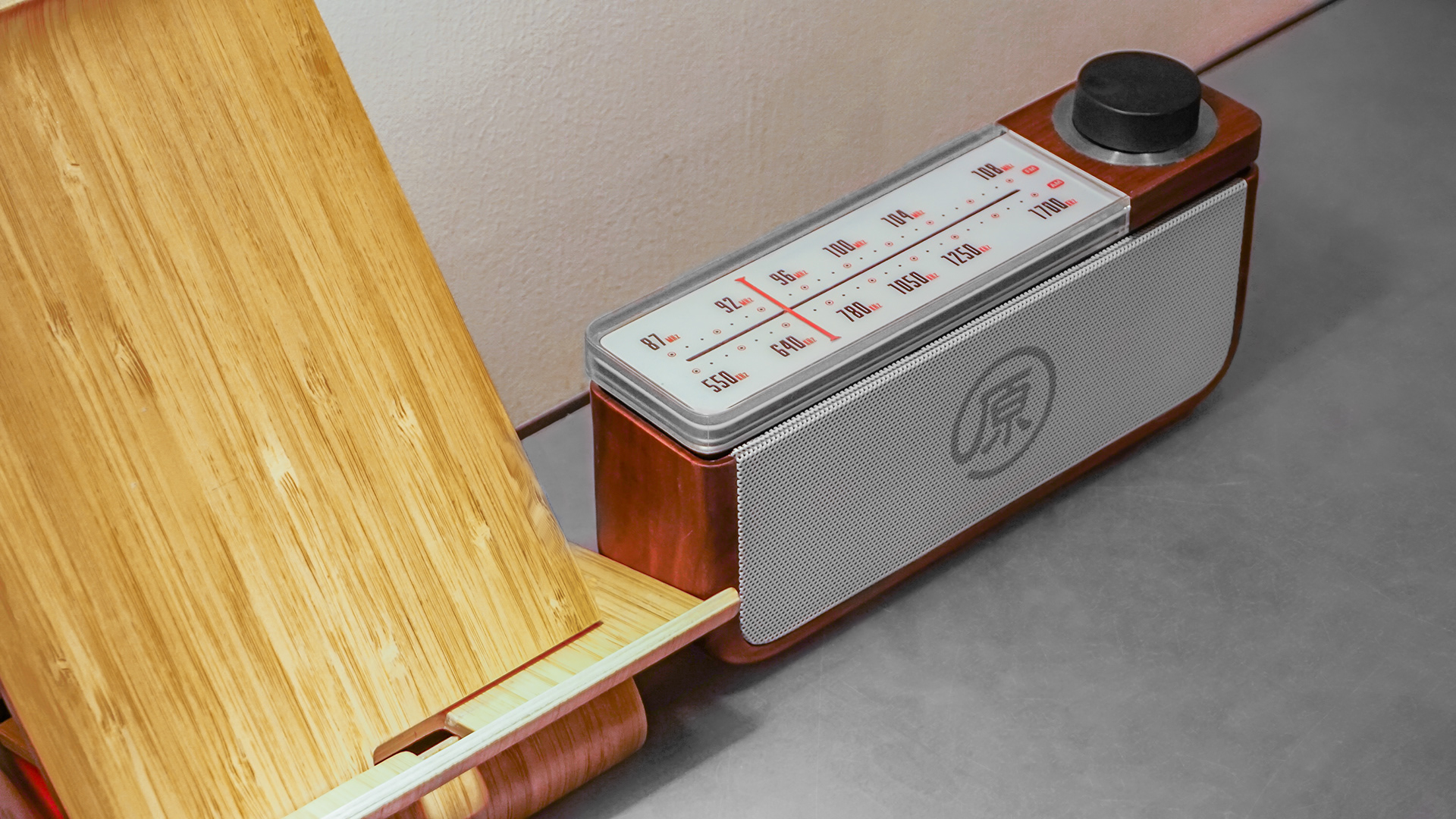 Bluetooth Speaker ，radio，Retro，solid wood，